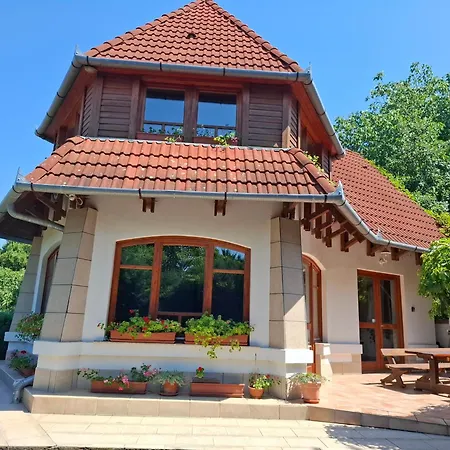 Palatinus Apartman *